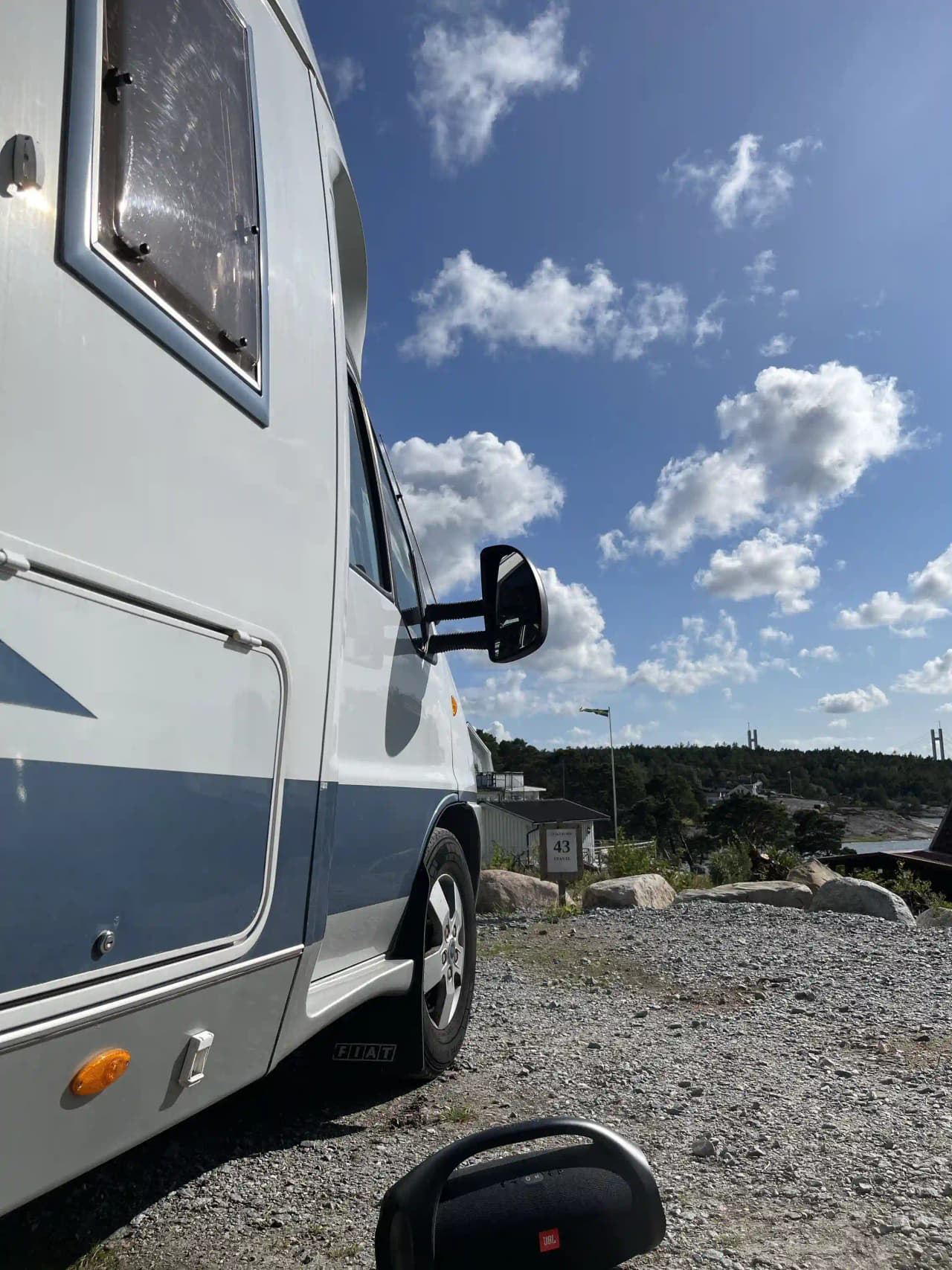 Upptäck Stenungsögården Vandrarhem på Stenungsön! Prisvärt boende vid havet nära Stenungsund med restaurang, café, bad, fiske & vandring. Boka nu!