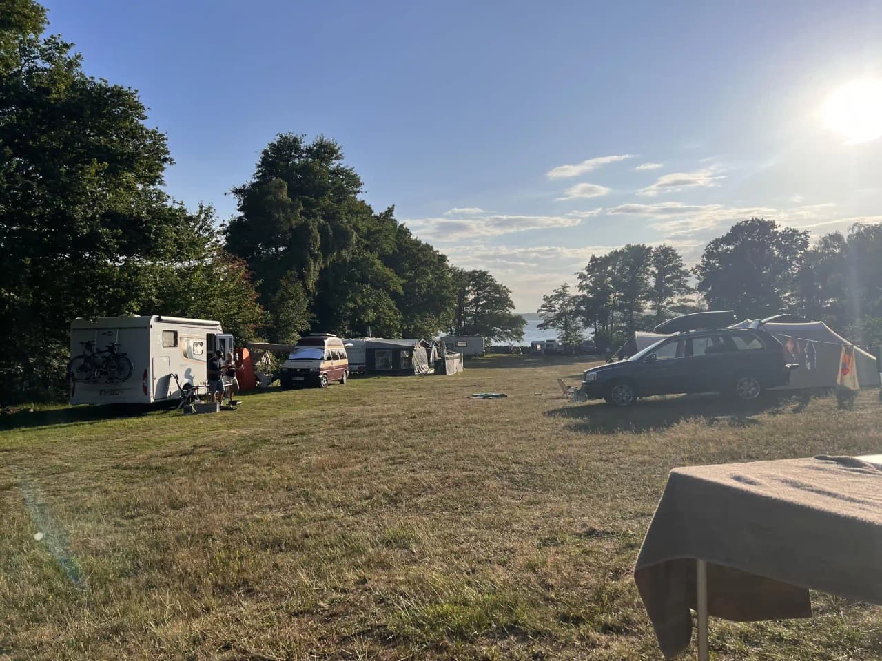Upptäck Stenbräckagården Hägnan, ett naturnära vandrarhem & kursgård på Tjurkö i Karlskrona skärgård. Njut av havsbad, fiske & skärgårdsidyll. Boka nu!