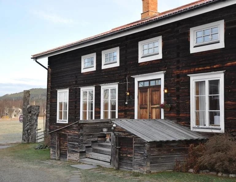 Fjällnära vandrarhem i Vemdalen med skidbackar och naturupplevelser hela året